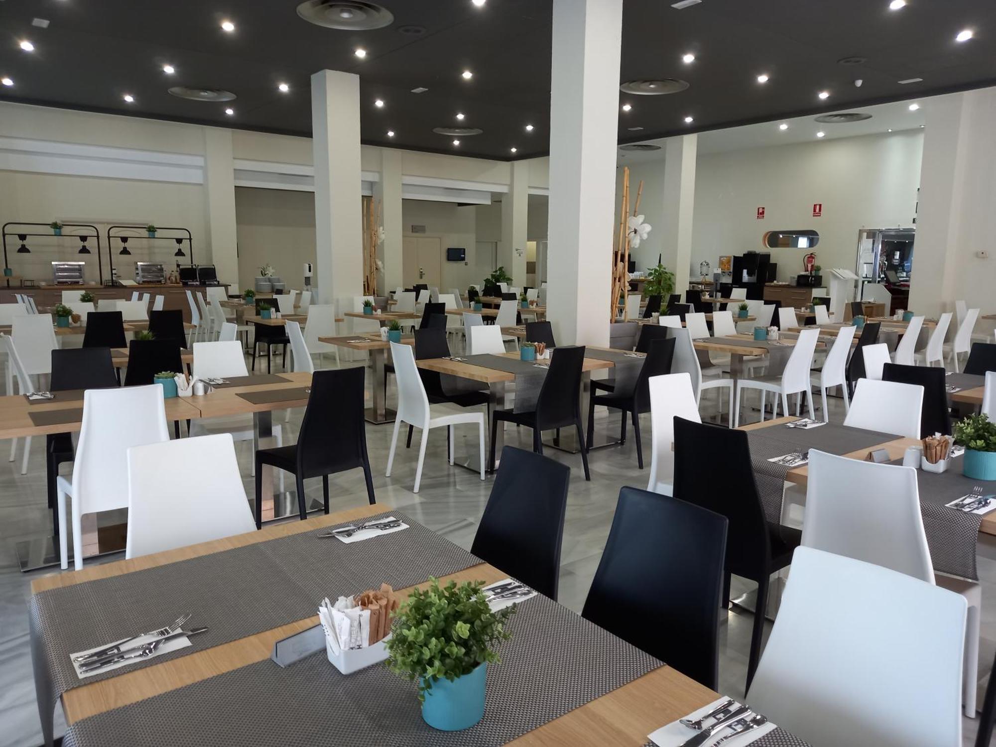 Hotel Trh La Motilla Dos Hermanas Zewnętrze zdjęcie
